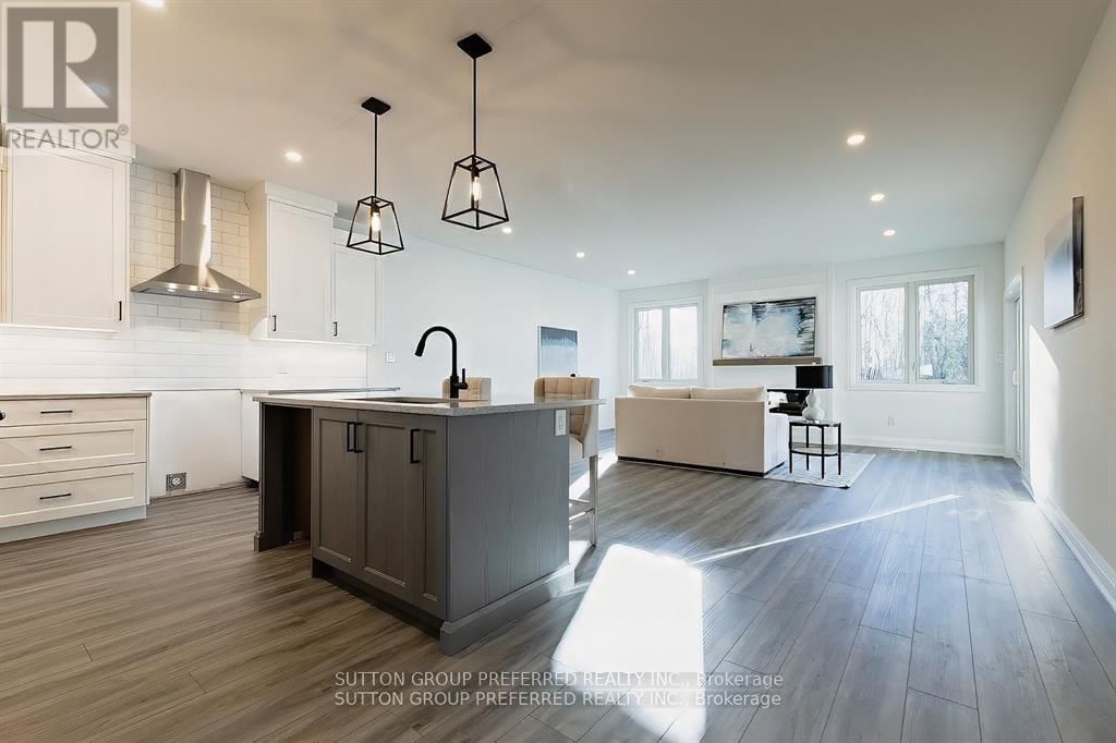 7 - 175 GLENGARIFF DRIVE Image 7