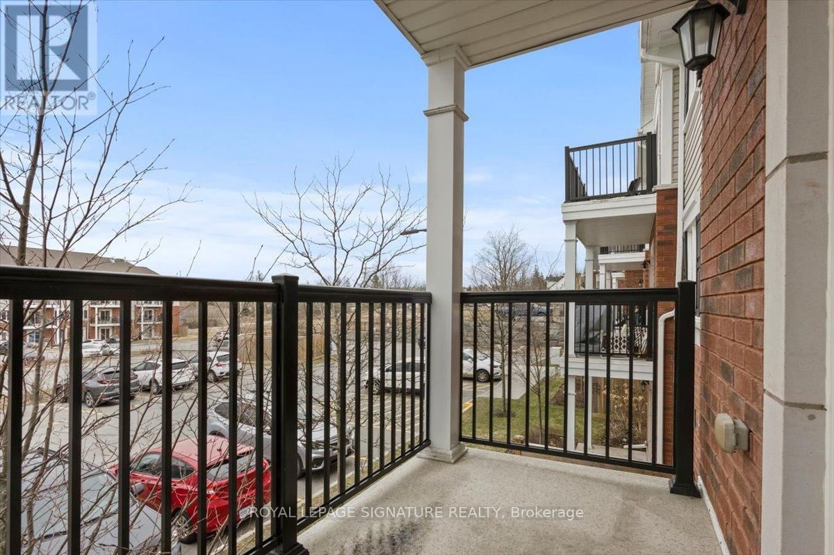 201 - 930 WENTWORTH STREET Image 20