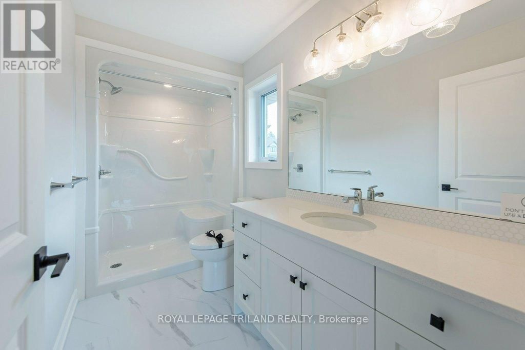 51 WHITE TAIL PATH Image 22