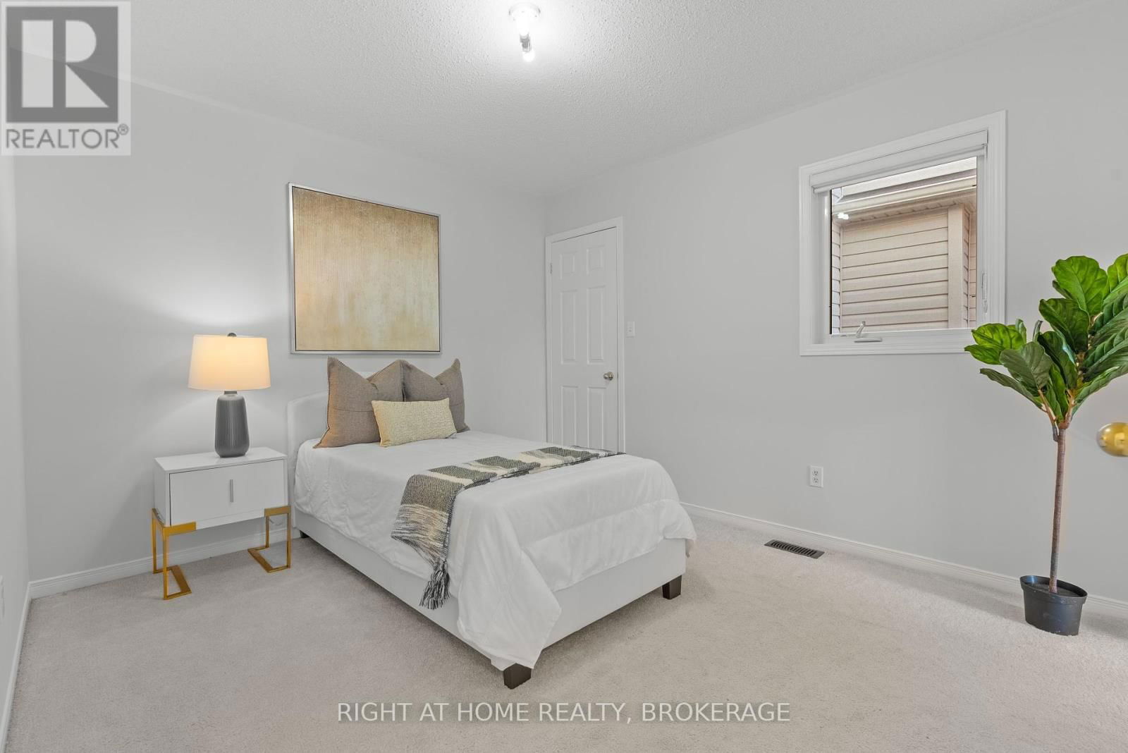 50 HUMPHREY STREET Image 18