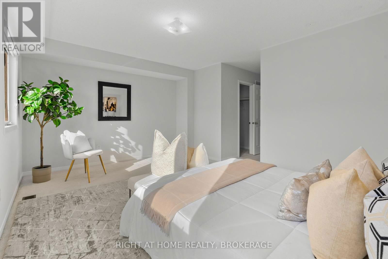50 HUMPHREY STREET Image 33