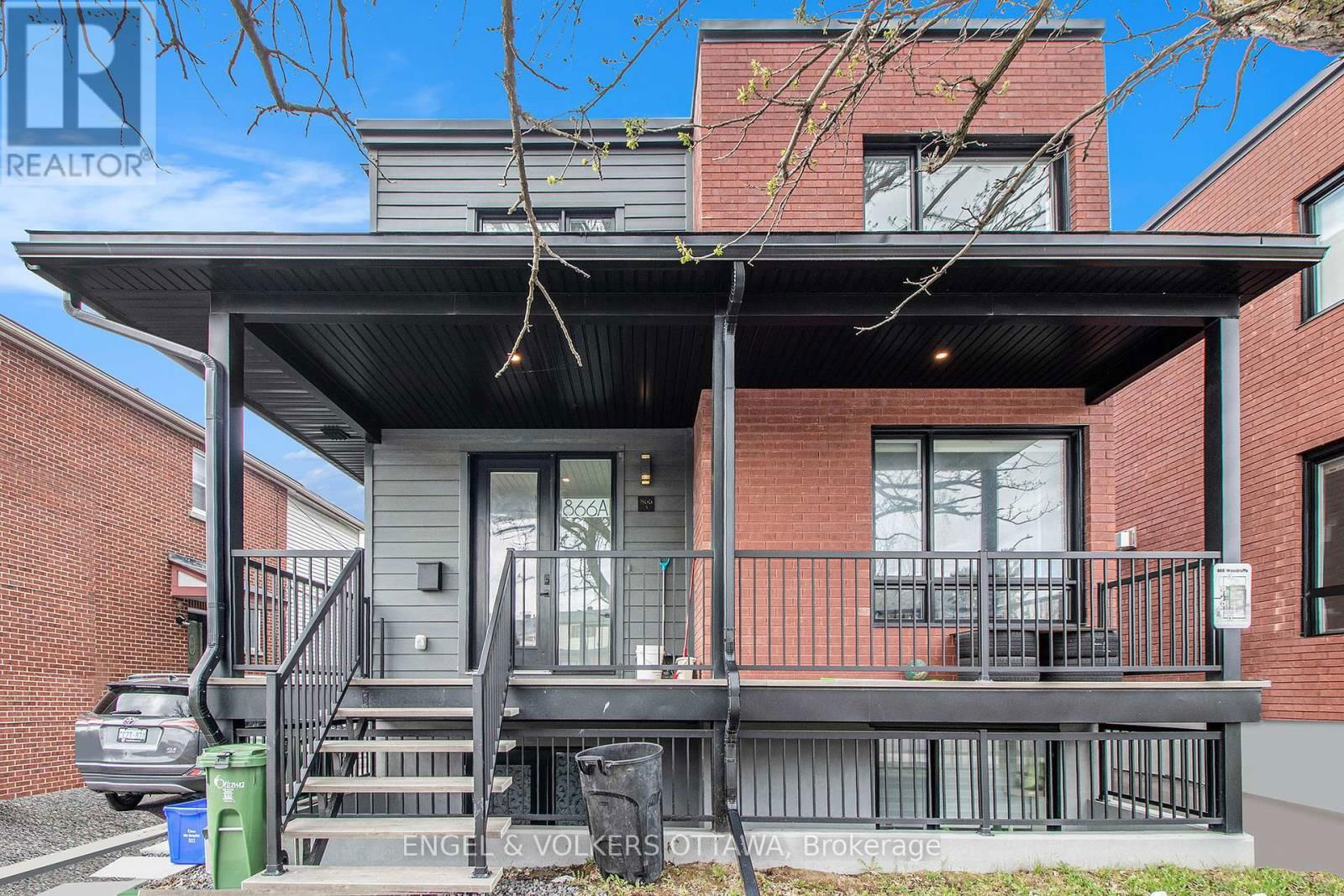 A - 866 WOODROFFE AVENUE Image 2