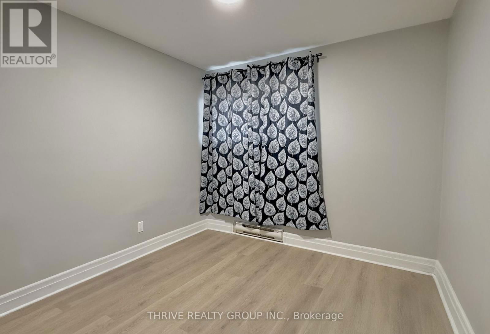 2 - 100 KING EDWARD AVENUE Image 11