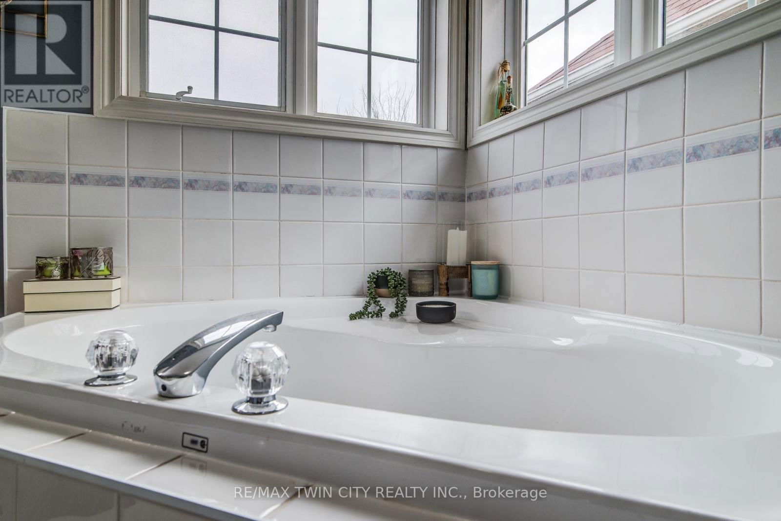 620 YARMOUTH DRIVE Image 22