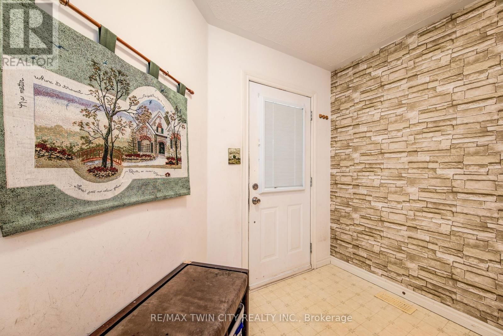 620 YARMOUTH DRIVE Image 3
