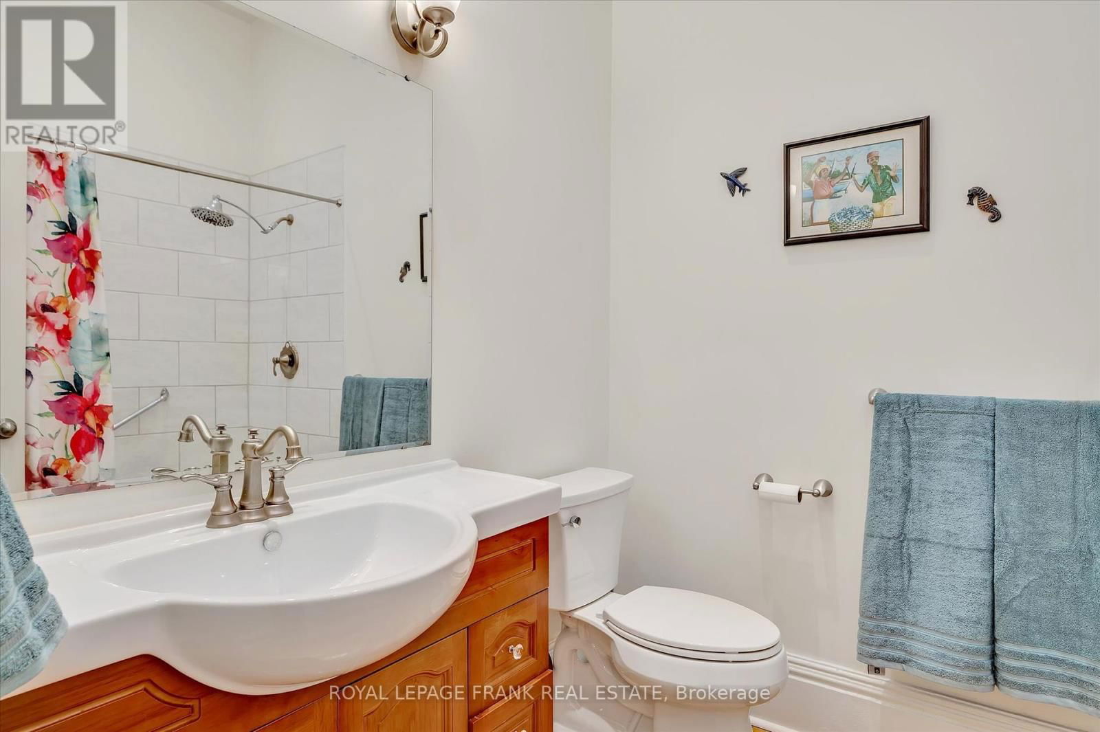 484 GILMOUR STREET Image 24