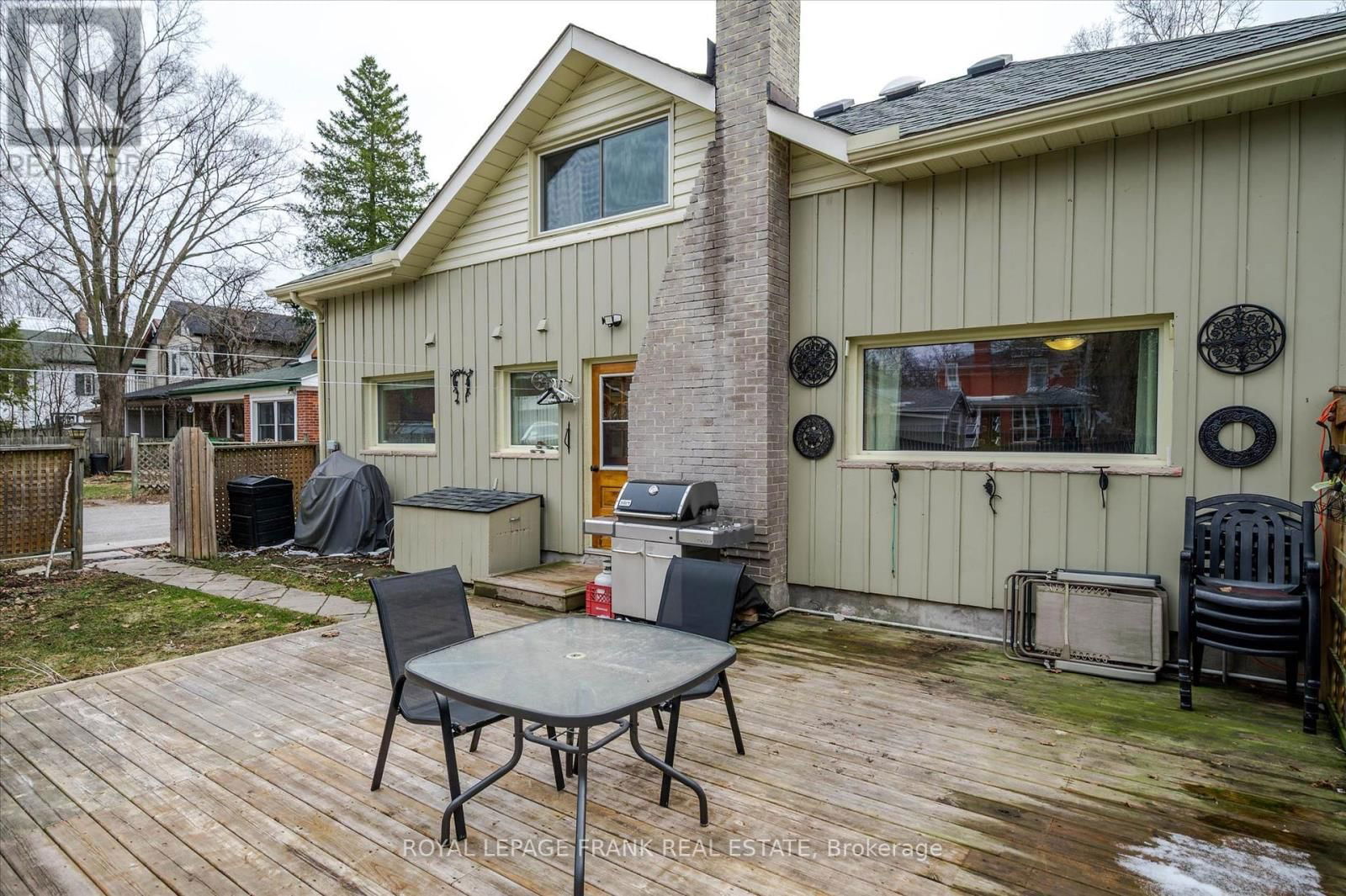 484 GILMOUR STREET Image 35