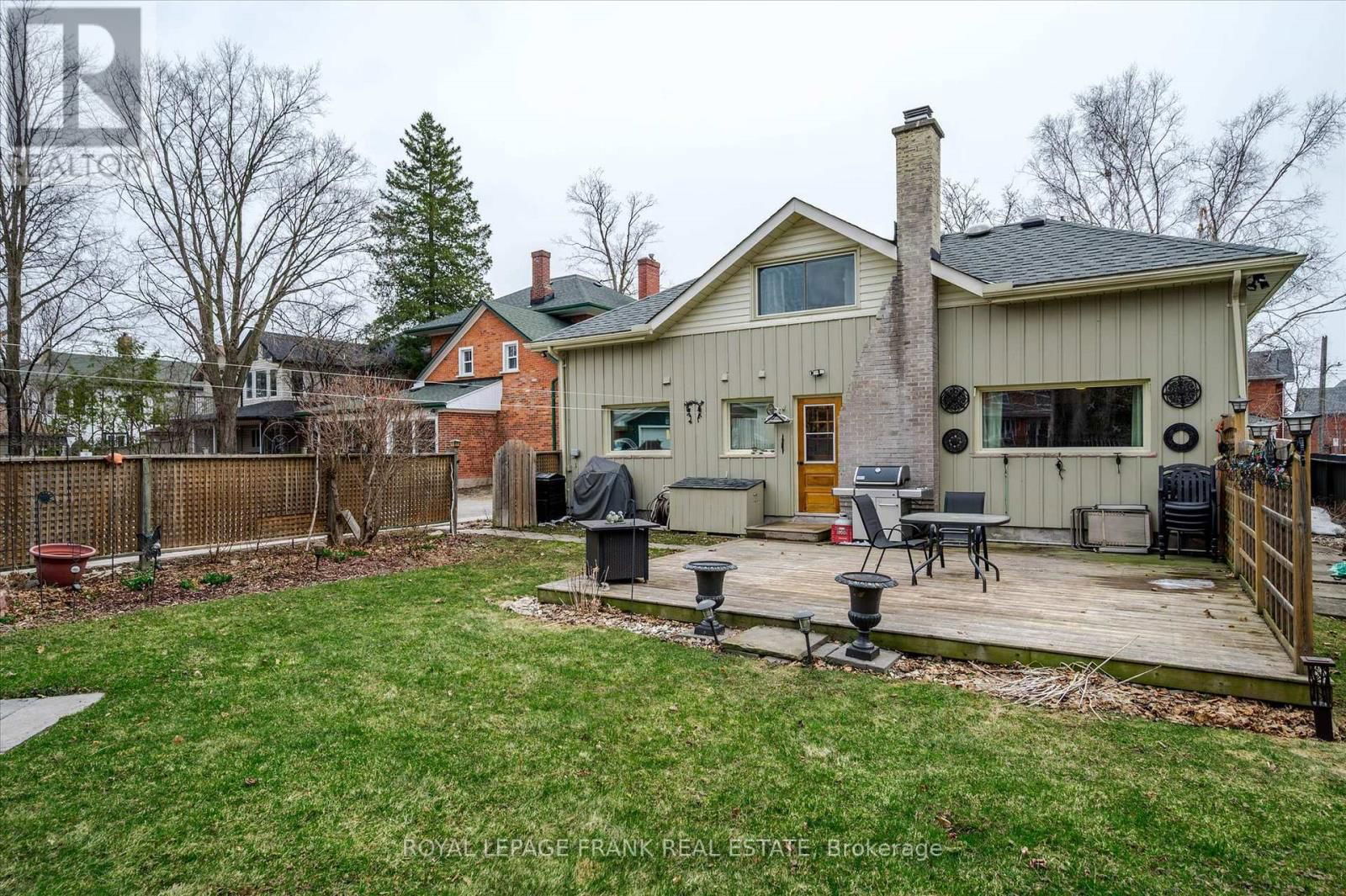 484 GILMOUR STREET Image 40