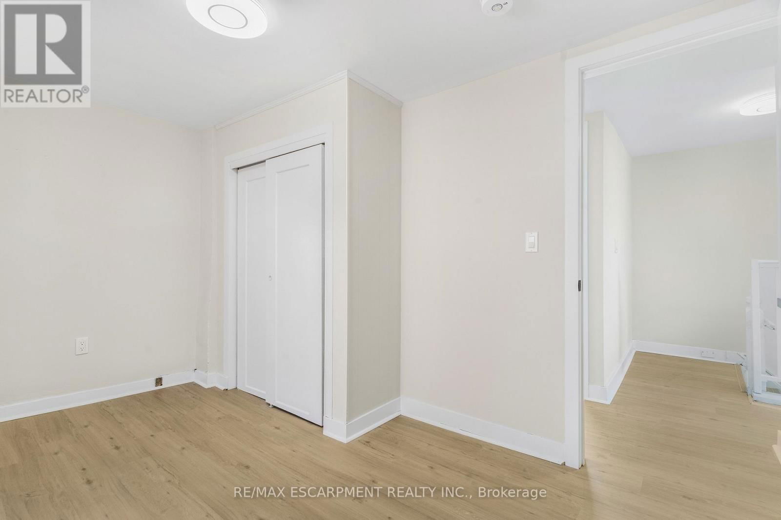 16 ALBERT STREET Image 25
