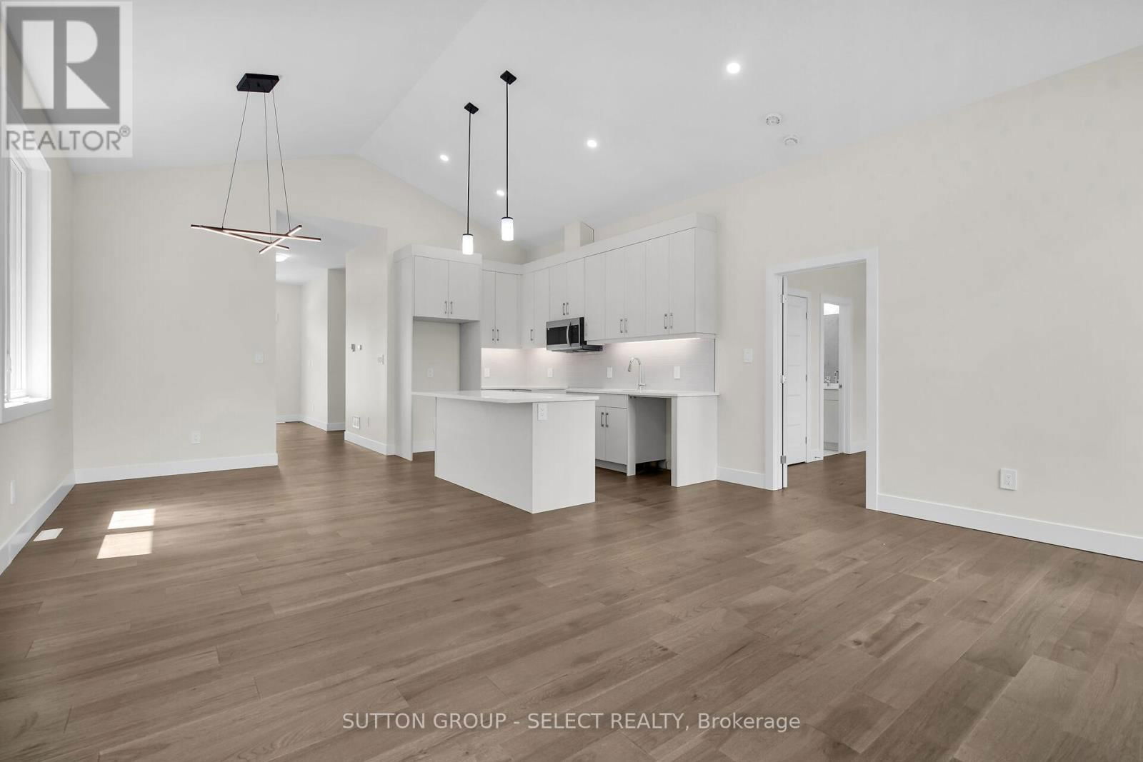 10 - 7966 FALLON DRIVE Image 12