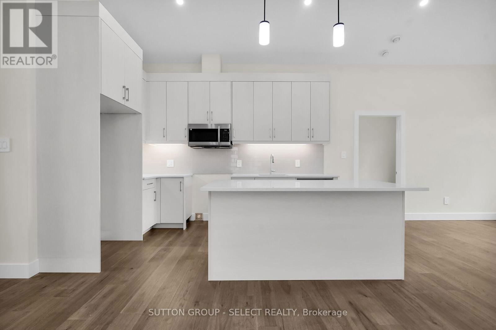 10 - 7966 FALLON DRIVE Image 14