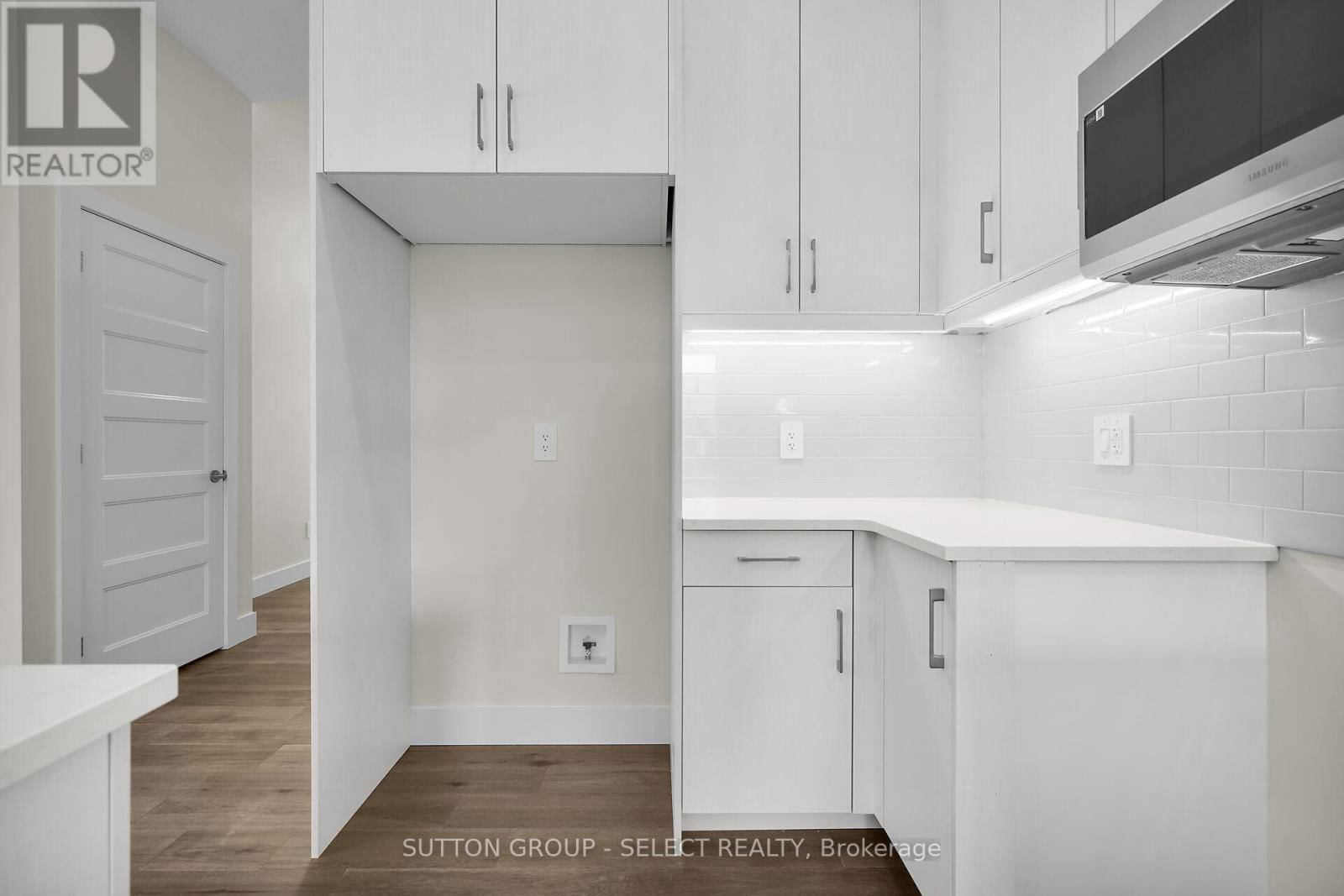 10 - 7966 FALLON DRIVE Image 16