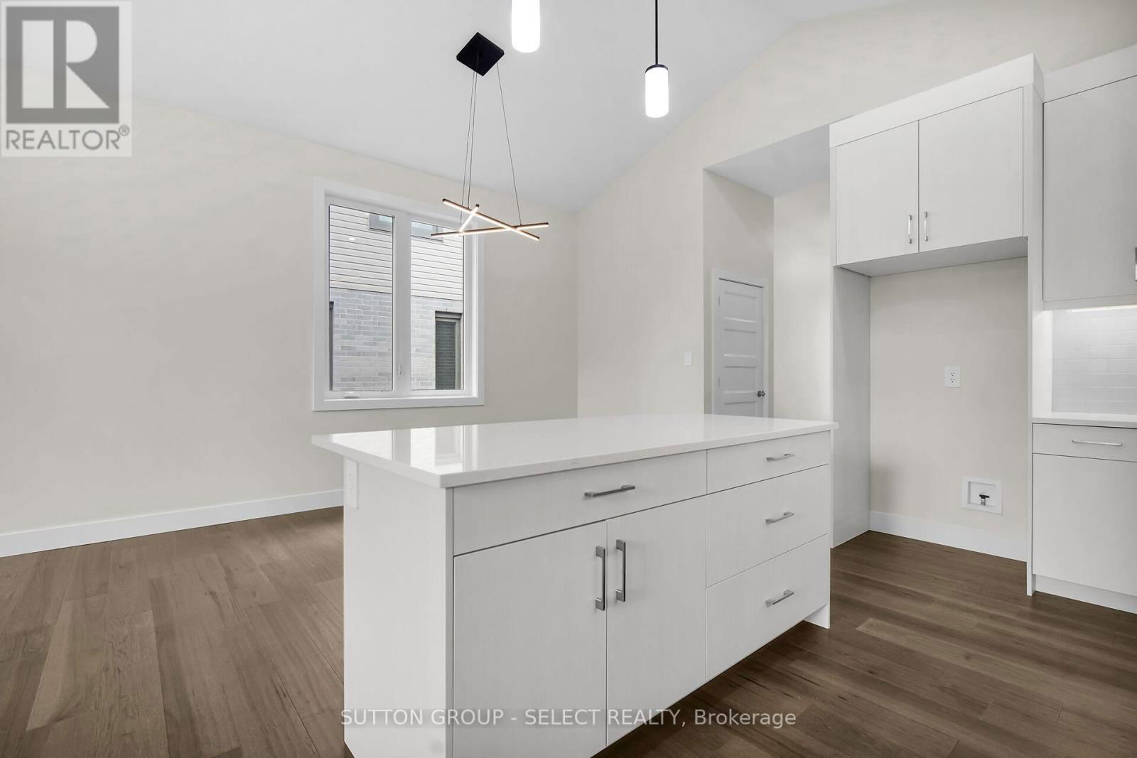 10 - 7966 FALLON DRIVE Image 17