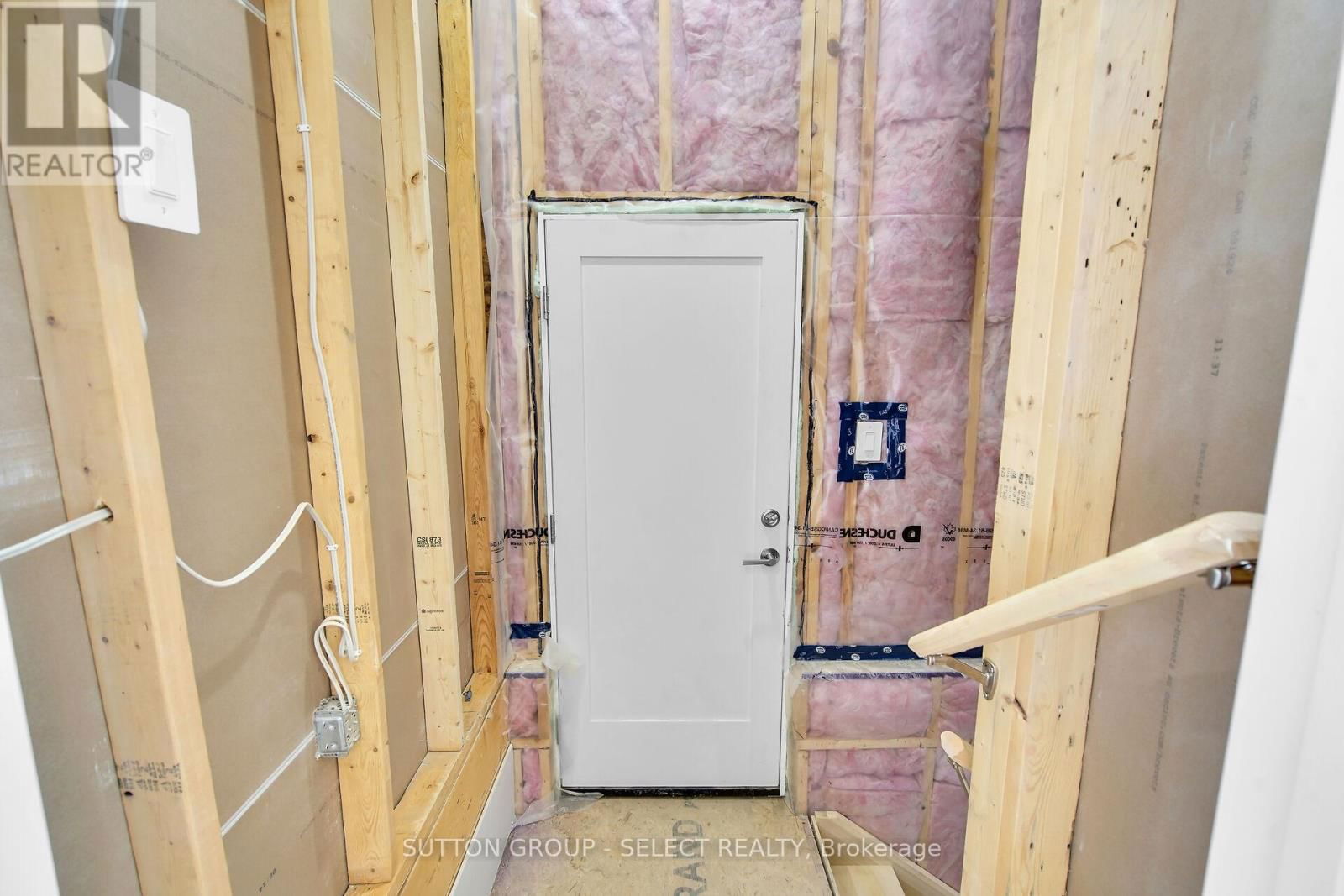 10 - 7966 FALLON DRIVE Image 27