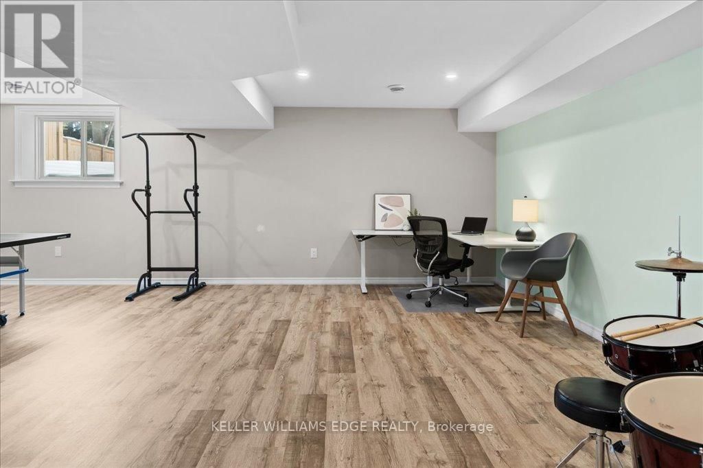 14 TURBINIA COURT Image 33