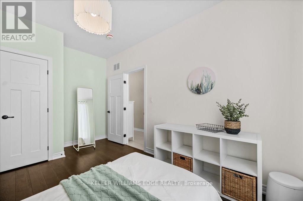 14 TURBINIA COURT Image 8