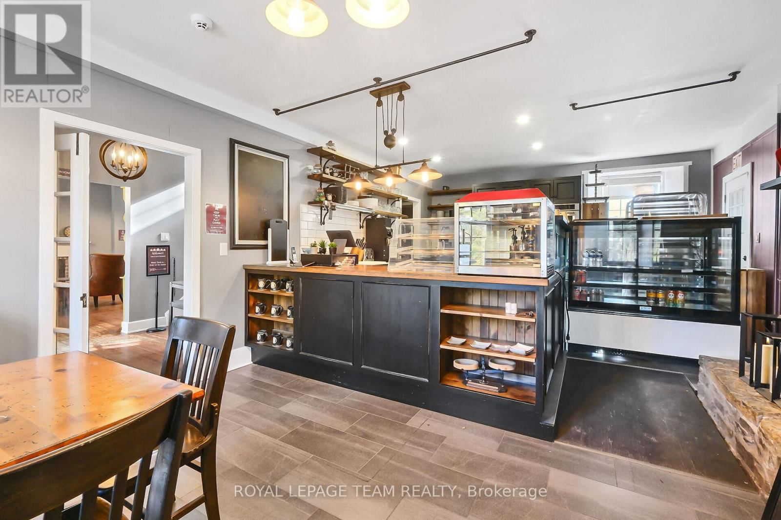 6 SPENCER STREET Image 9