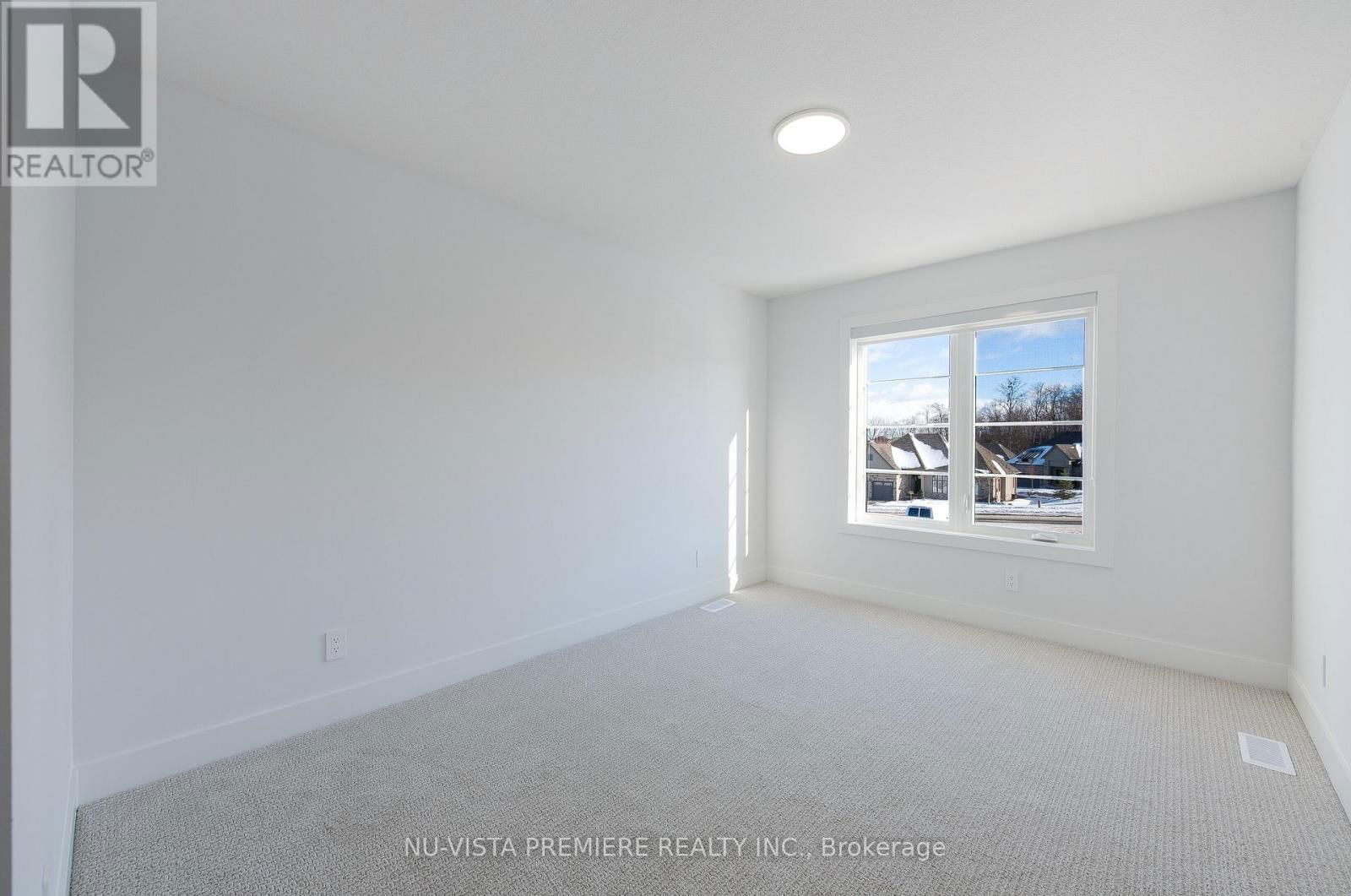70 - 1175 RIVERBEND ROAD Image 43