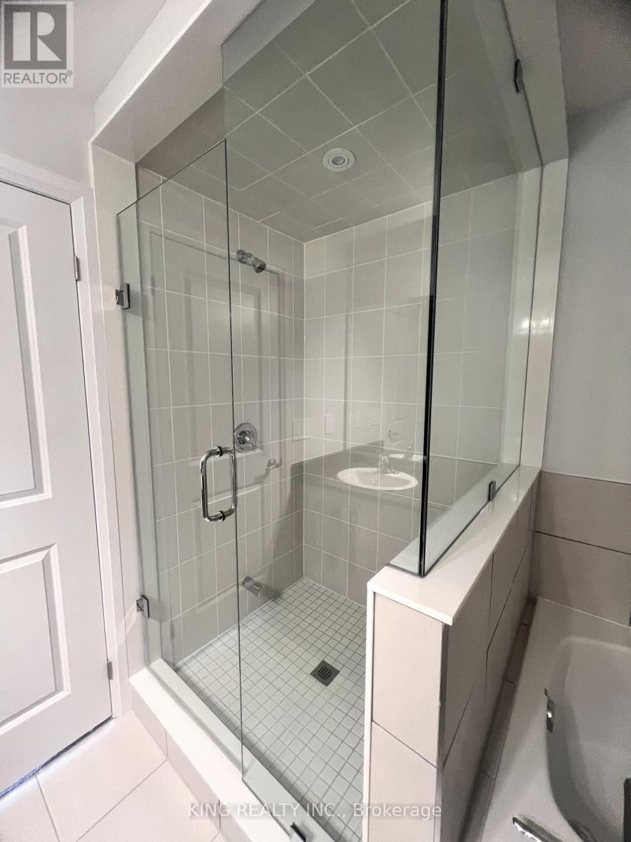 55 BUTLER AVENUE Image 10