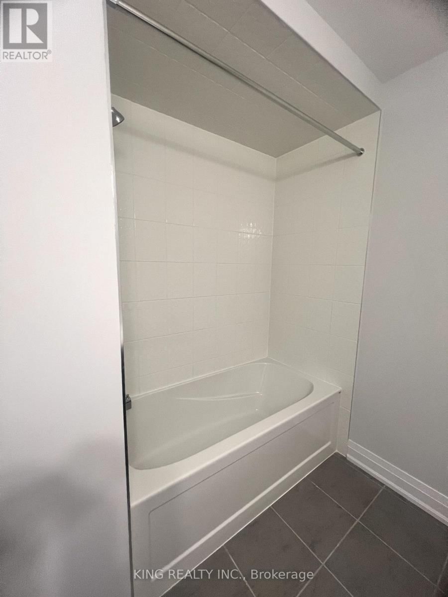 55 BUTLER AVENUE Image 13