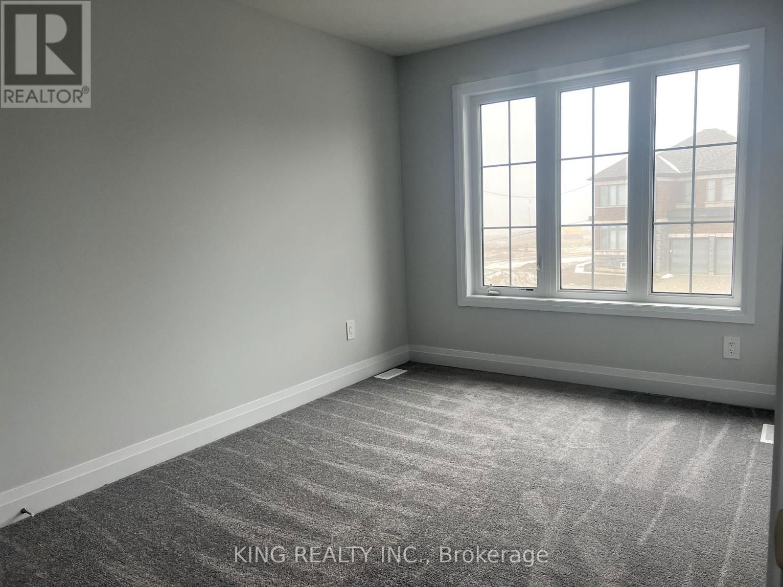 55 BUTLER AVENUE Image 15