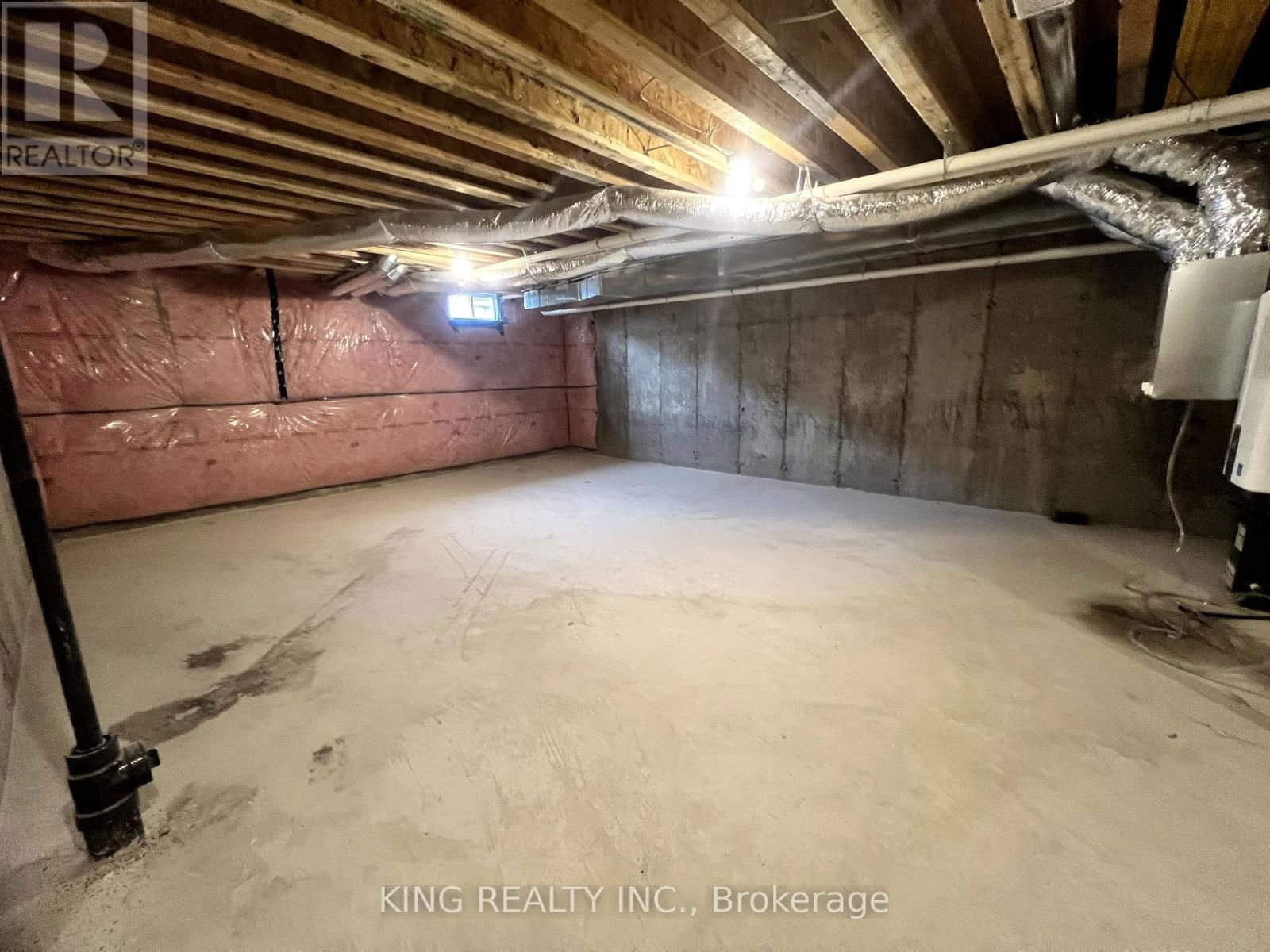 55 BUTLER AVENUE Image 18