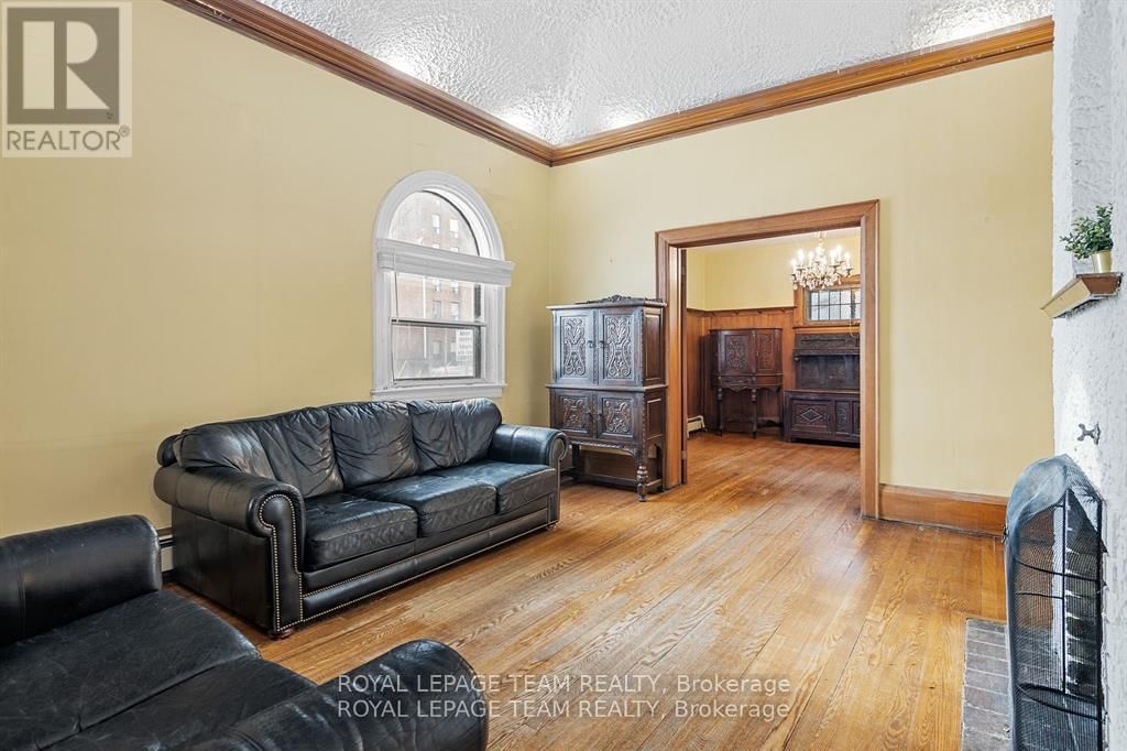 334 QUEEN ELIZABETH DRIVE Image 8