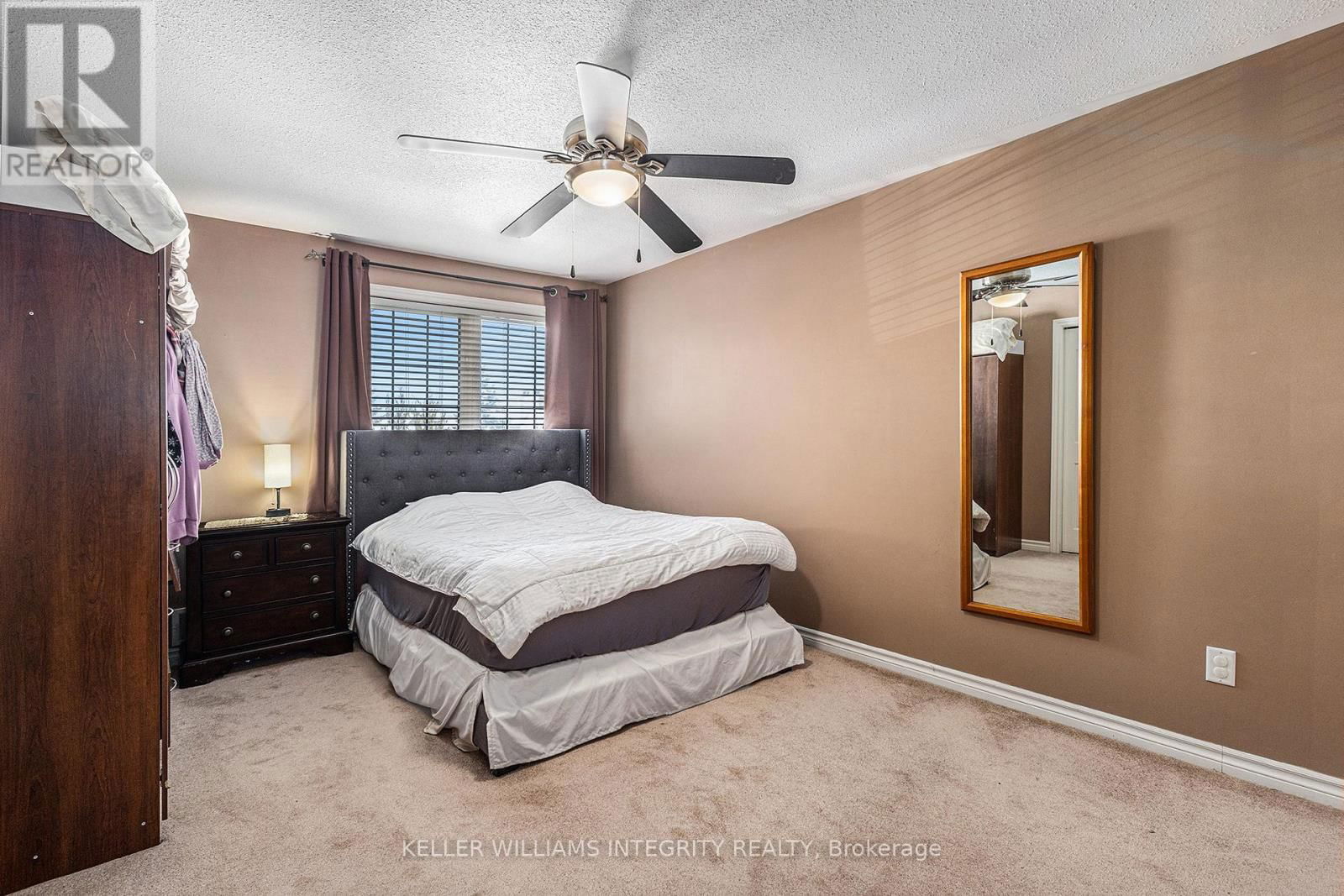 2114 BERGAMOT CIRCLE Image 13