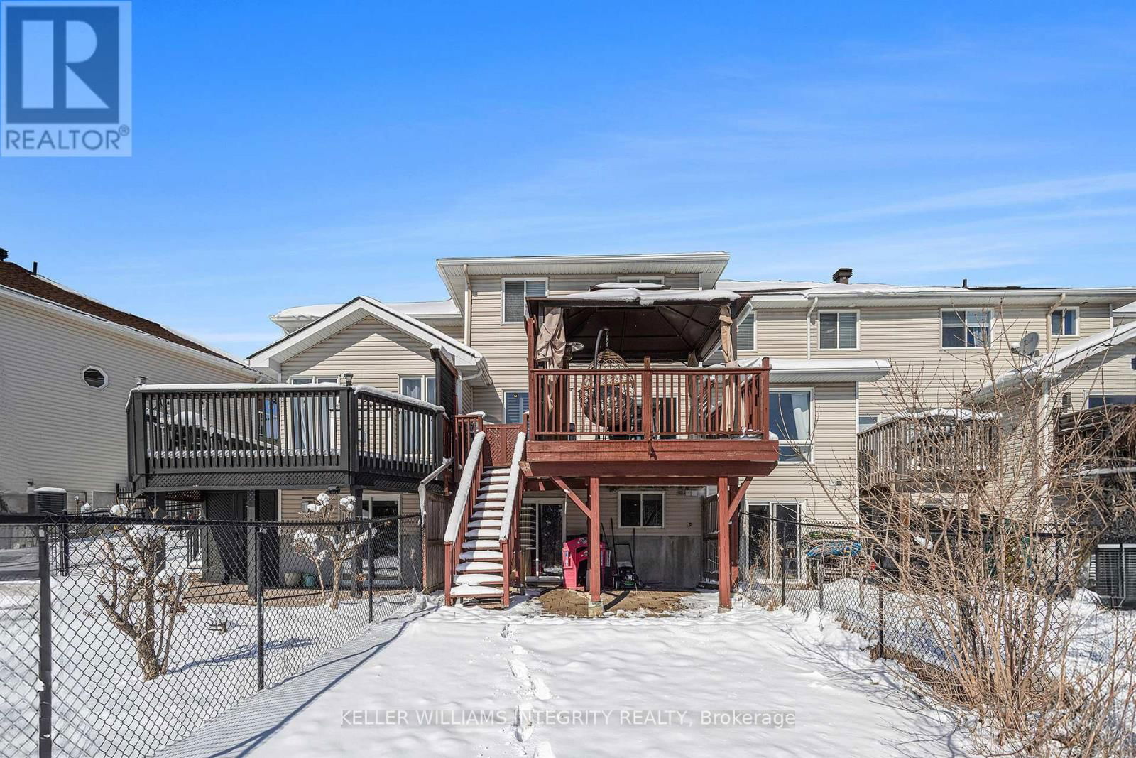 2114 BERGAMOT CIRCLE Image 24