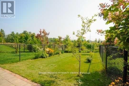 2114 BERGAMOT CIRCLE Image 26