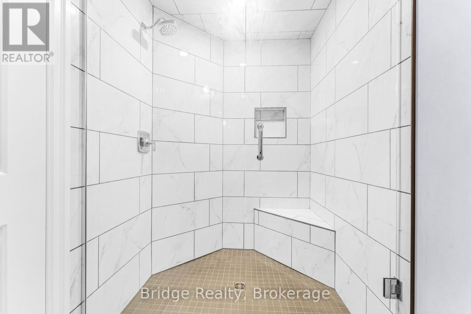161 HEMLOCK STREET Image 18