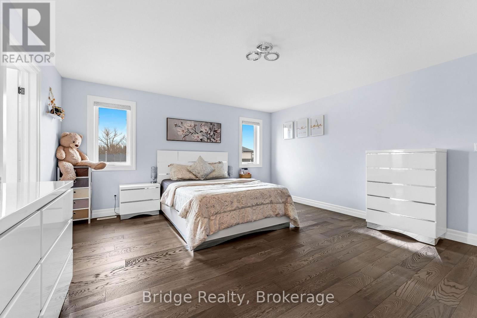 161 HEMLOCK STREET Image 21