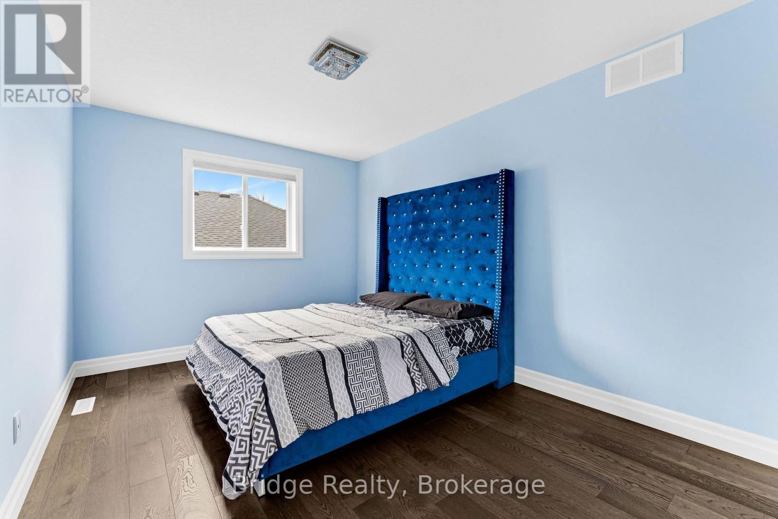 161 HEMLOCK STREET Image 24