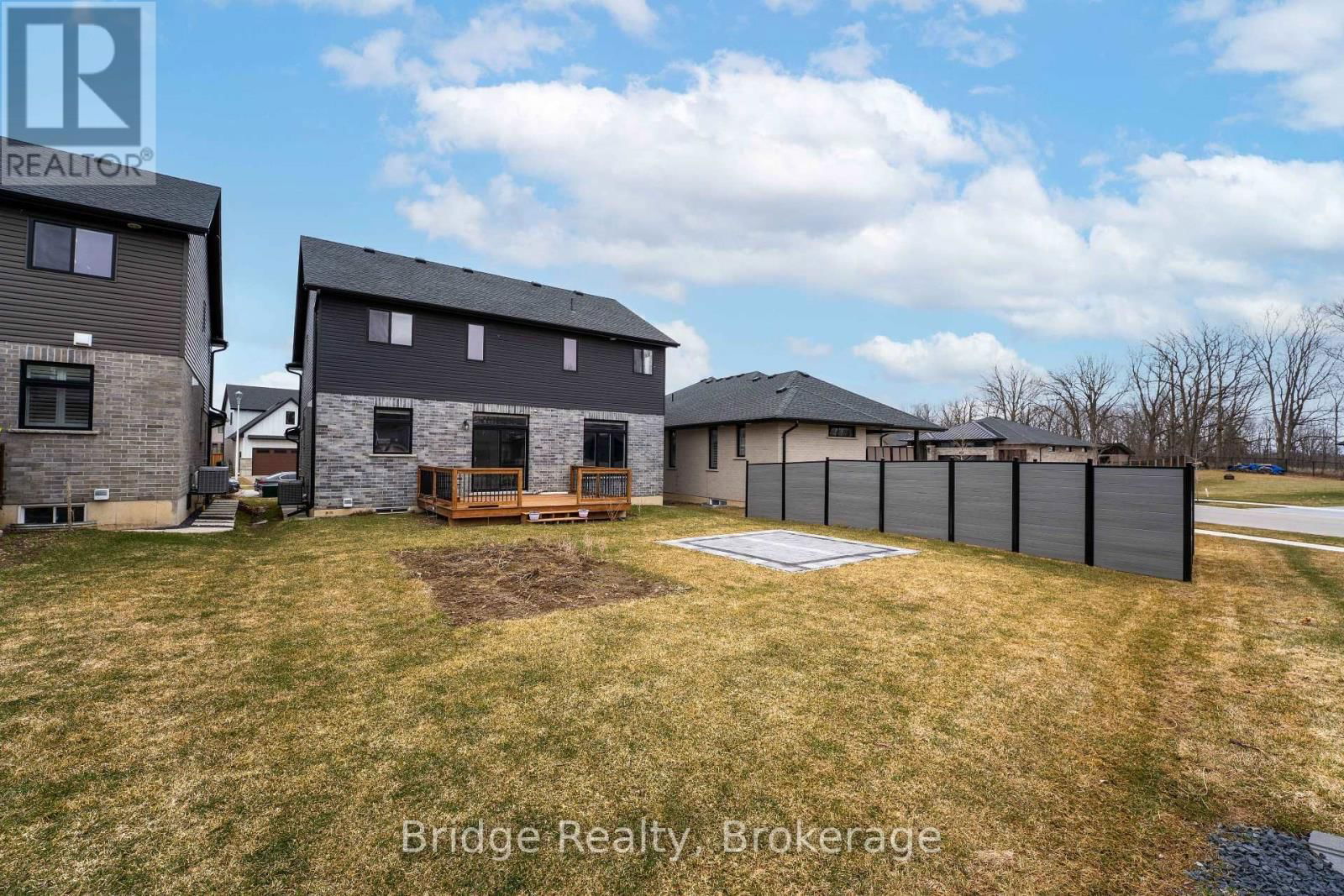 161 HEMLOCK STREET Image 38