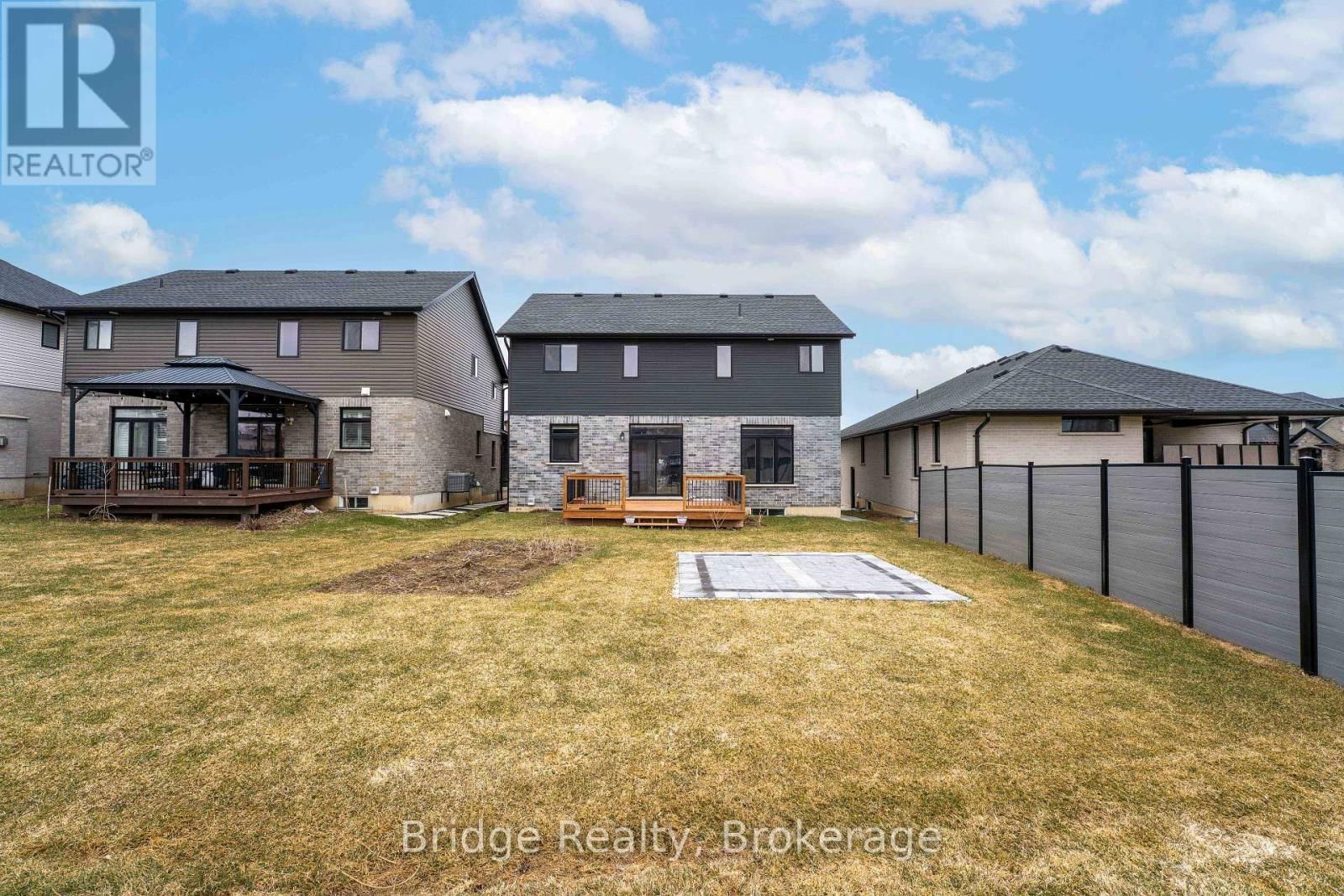 161 HEMLOCK STREET Image 39