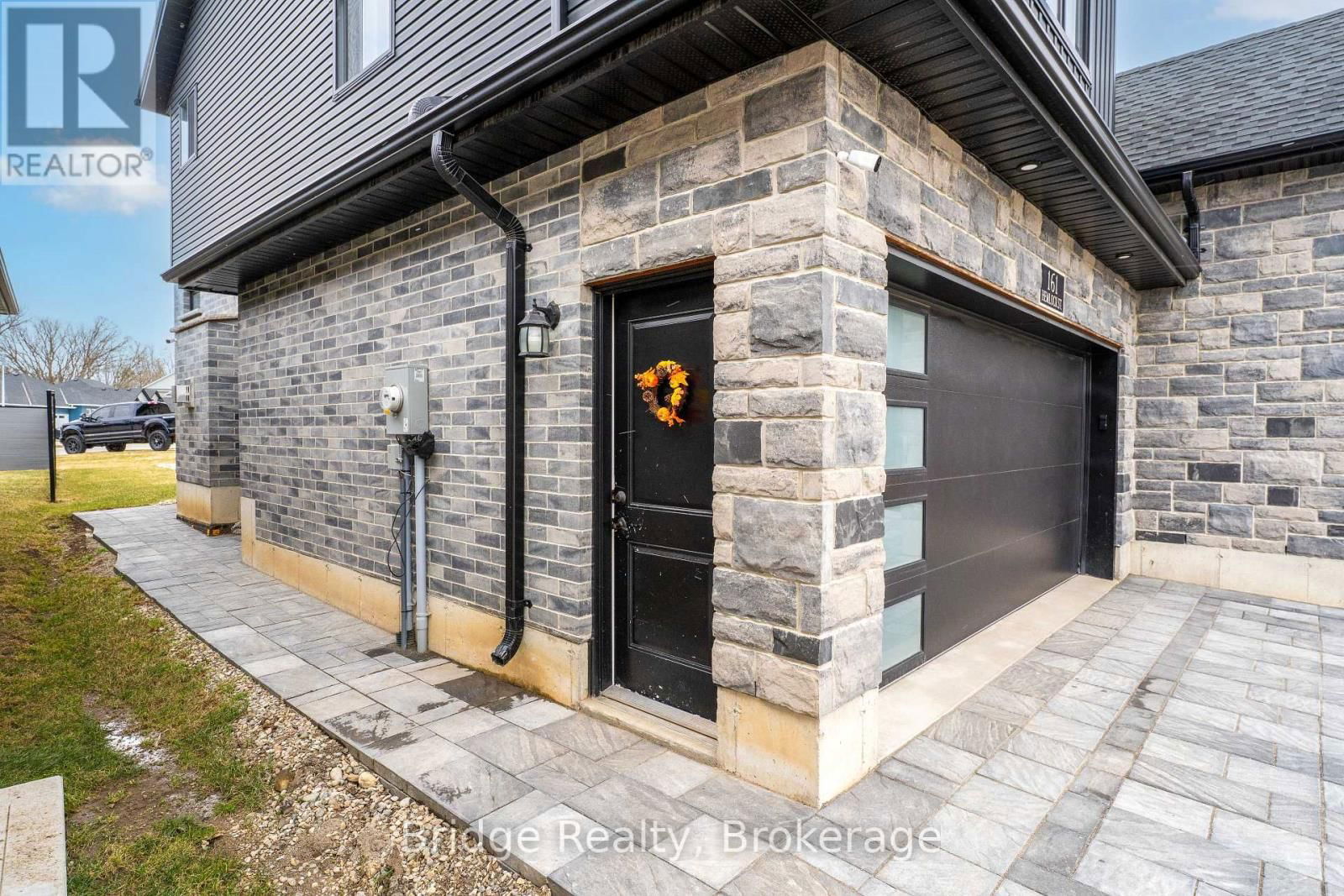 161 HEMLOCK STREET Image 41