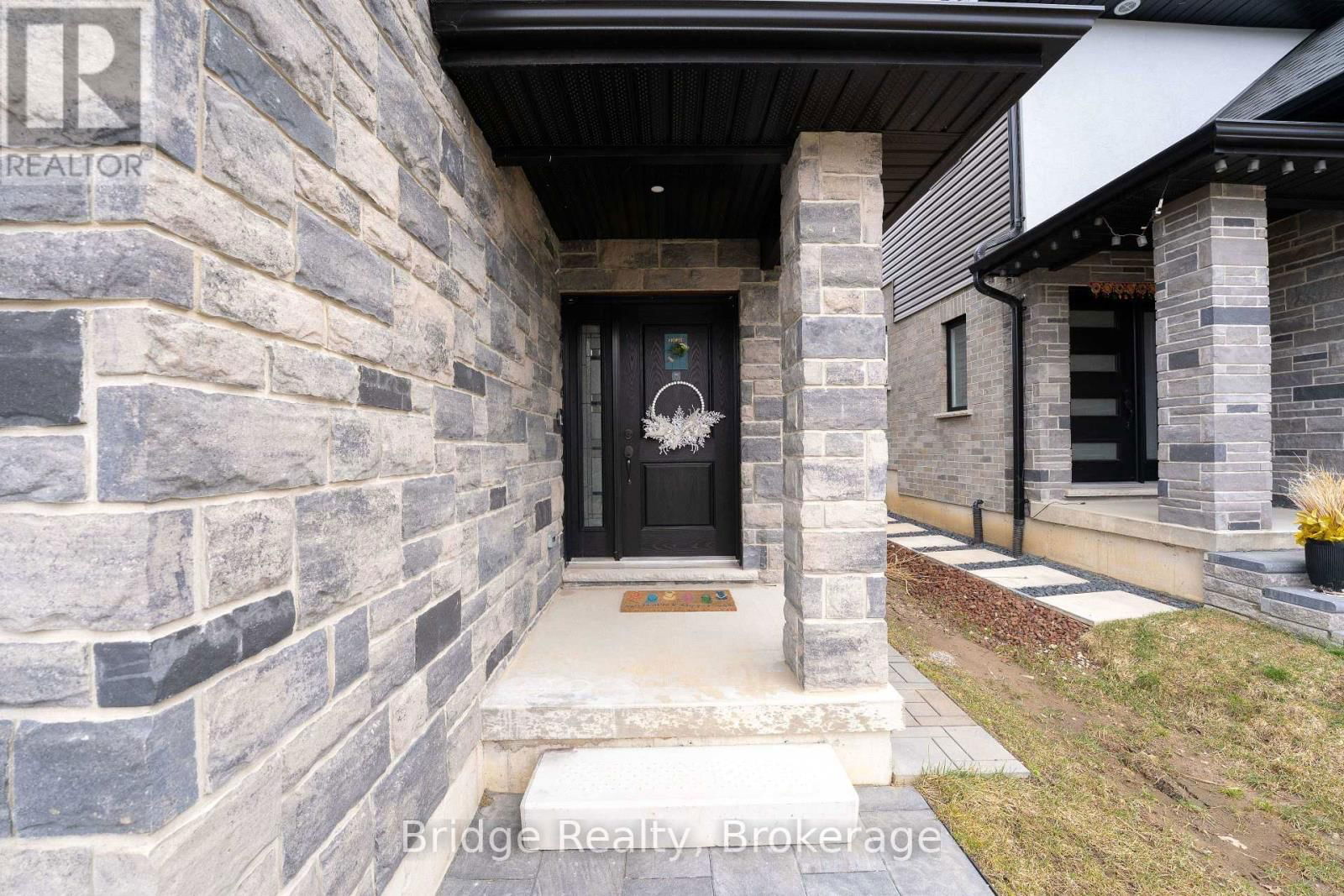 161 HEMLOCK STREET Image 5