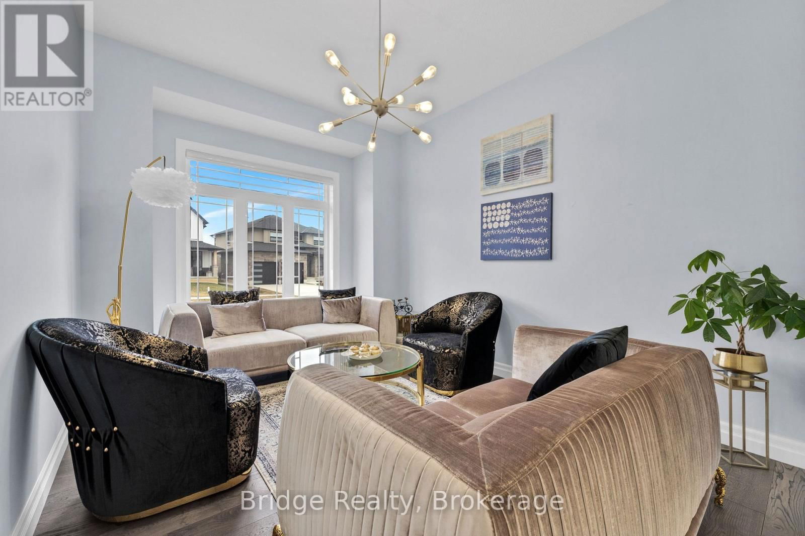 161 HEMLOCK STREET Image 7