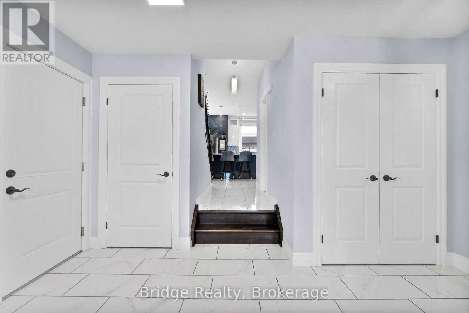 161 HEMLOCK STREET Image 9