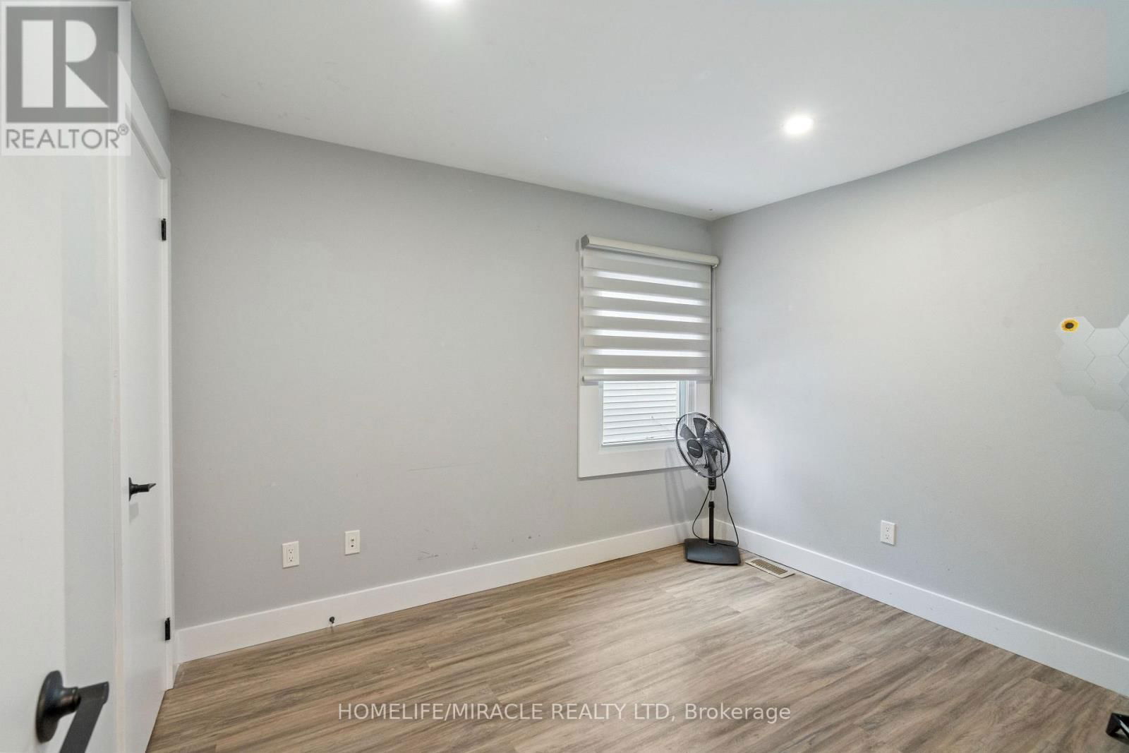 6333 SKINNER STREET Image 20