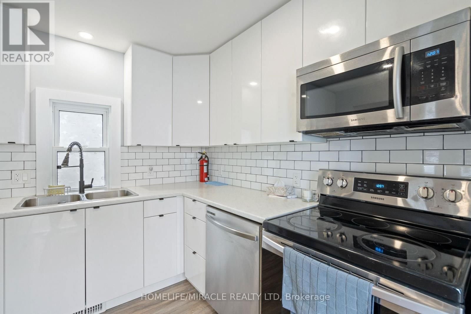 6333 SKINNER STREET Image 8