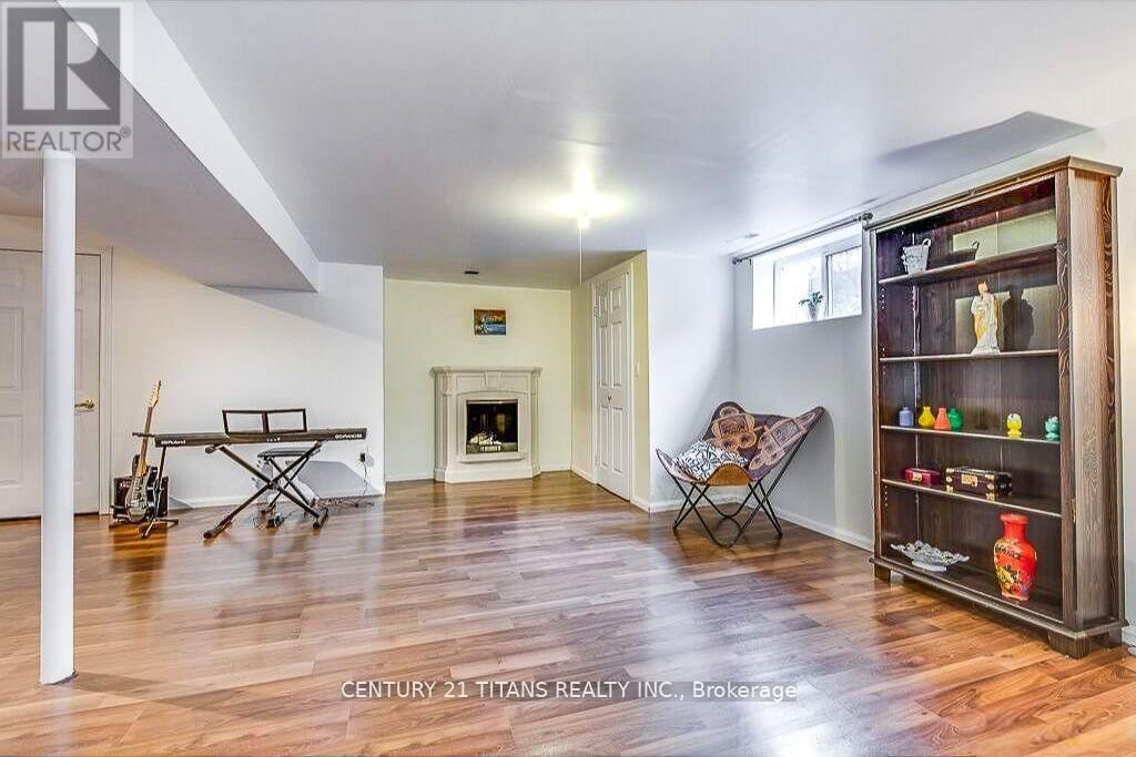 99 DONNICI DRIVE Image 46