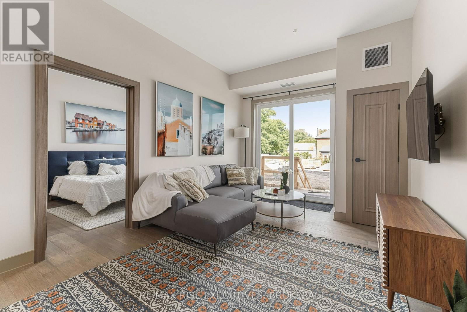 423 - 2274 PRINCESS STREET Image 9