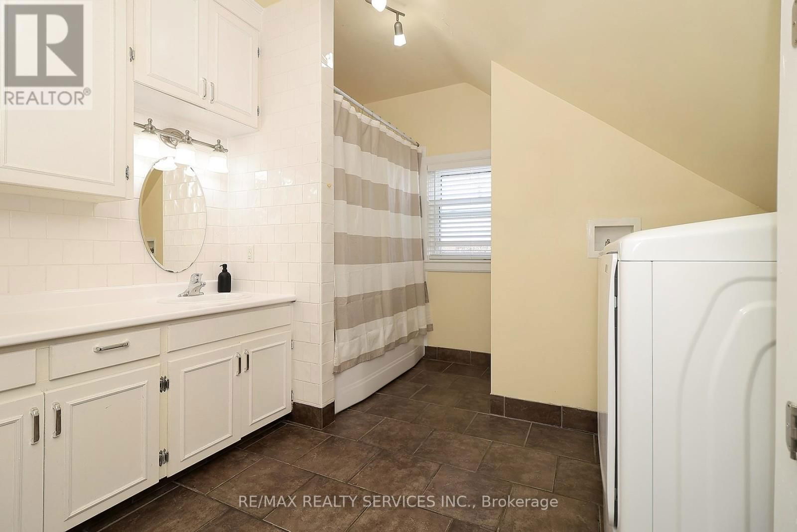 240 FREELTON ROAD Image 13
