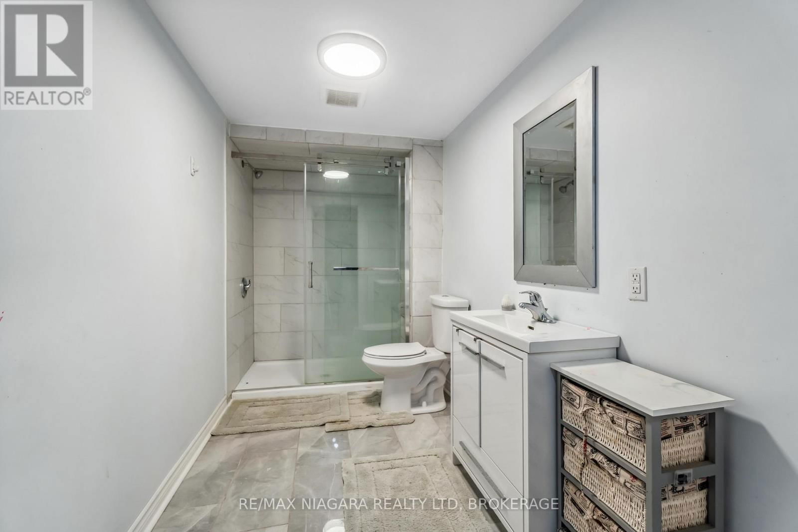 1 HOPKINS STREET Image 34