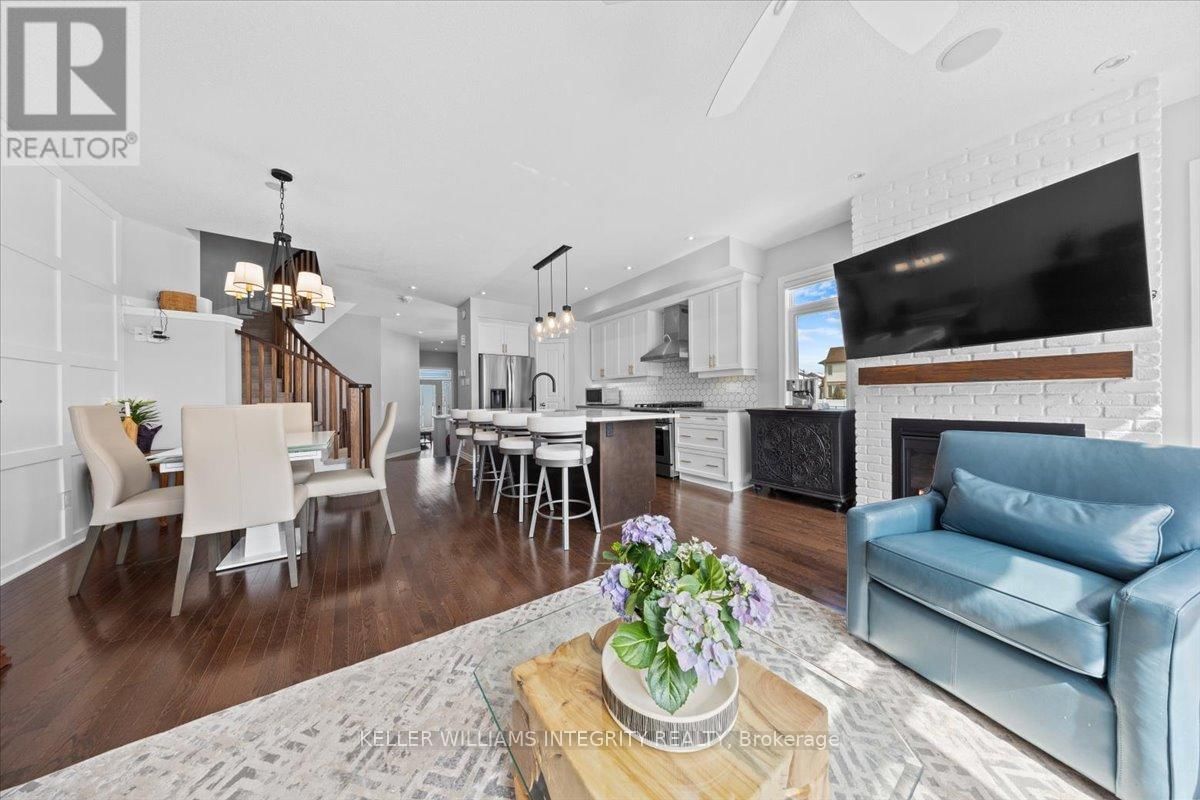 381 COOKS MILL CRESCENT Image 12