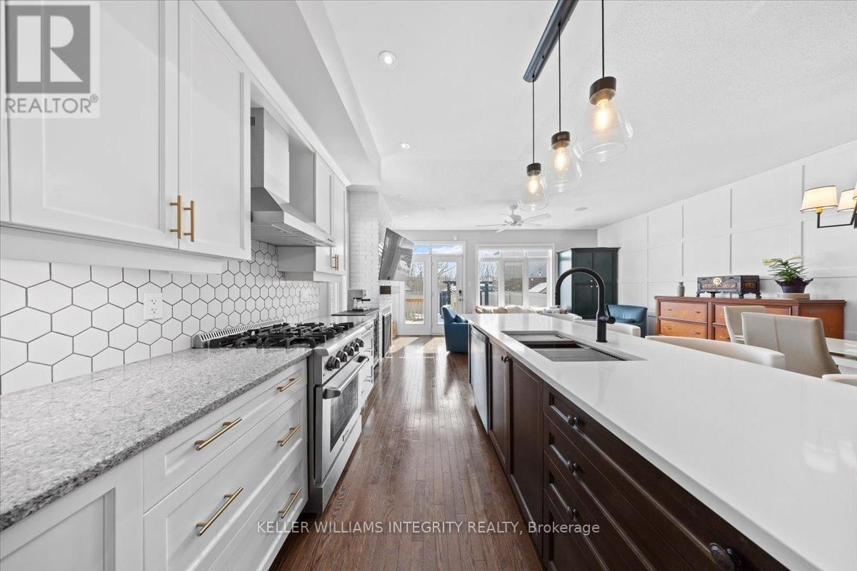 381 COOKS MILL CRESCENT Image 9