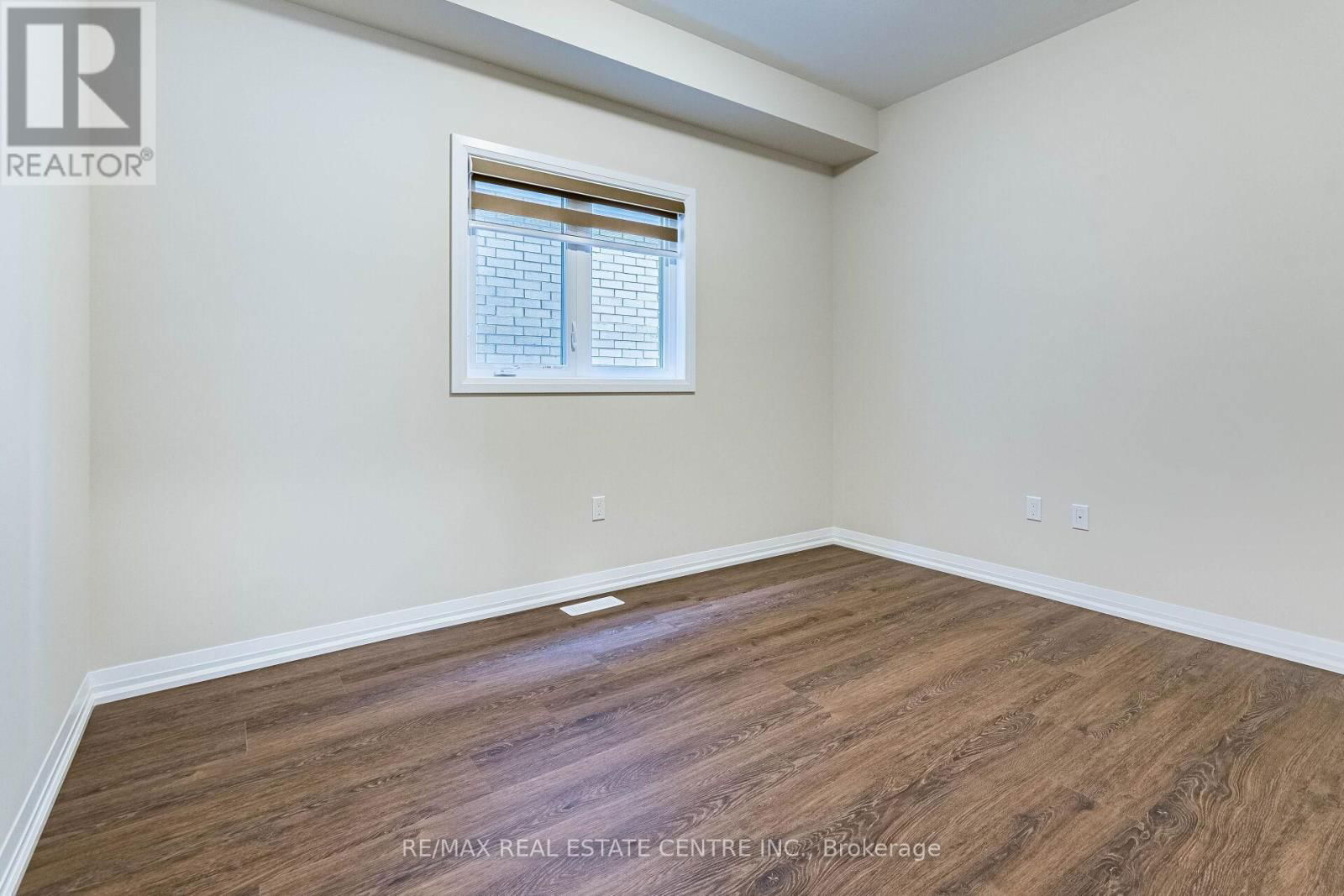 88 ACACIA ROAD Image 13