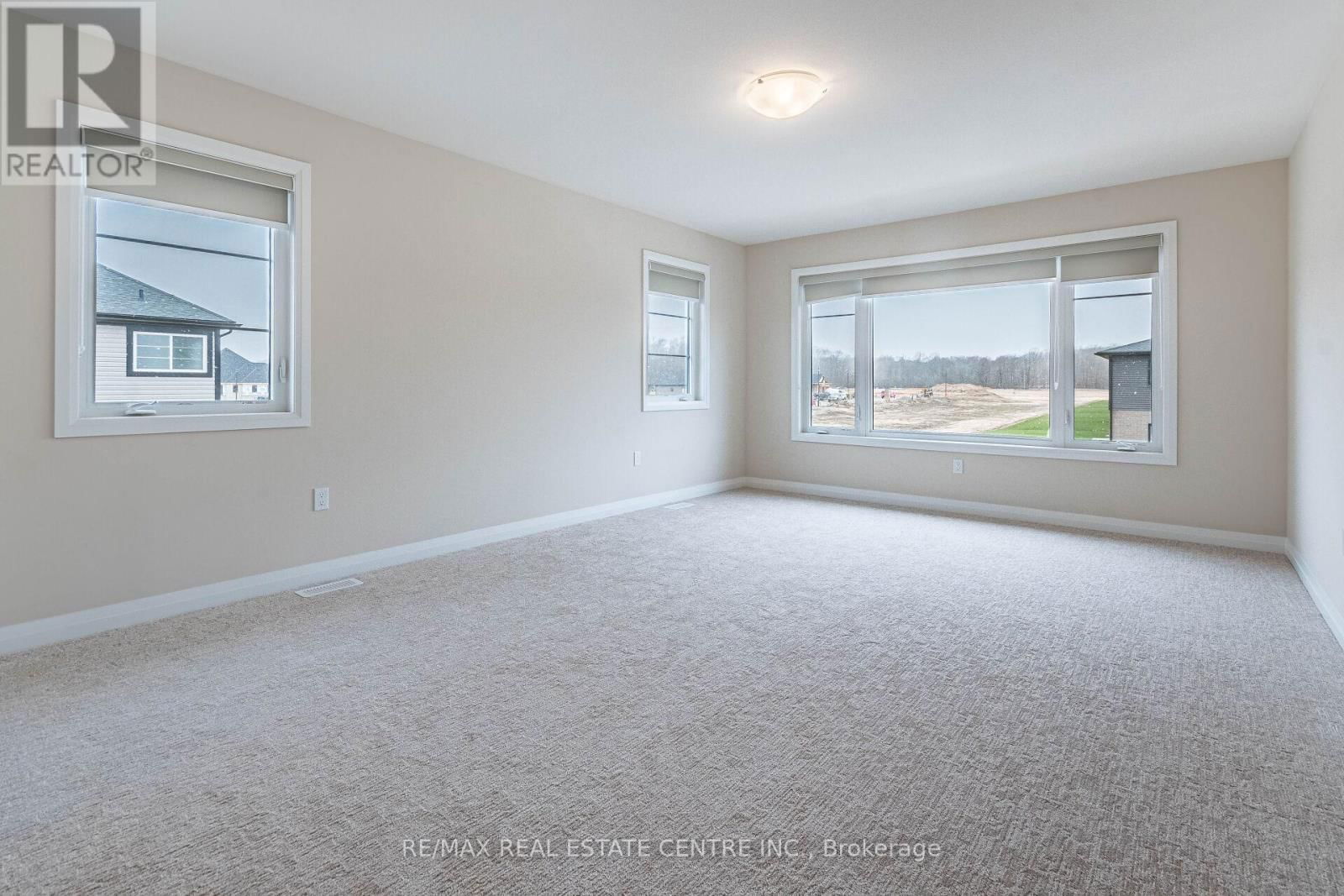 88 ACACIA ROAD Image 19