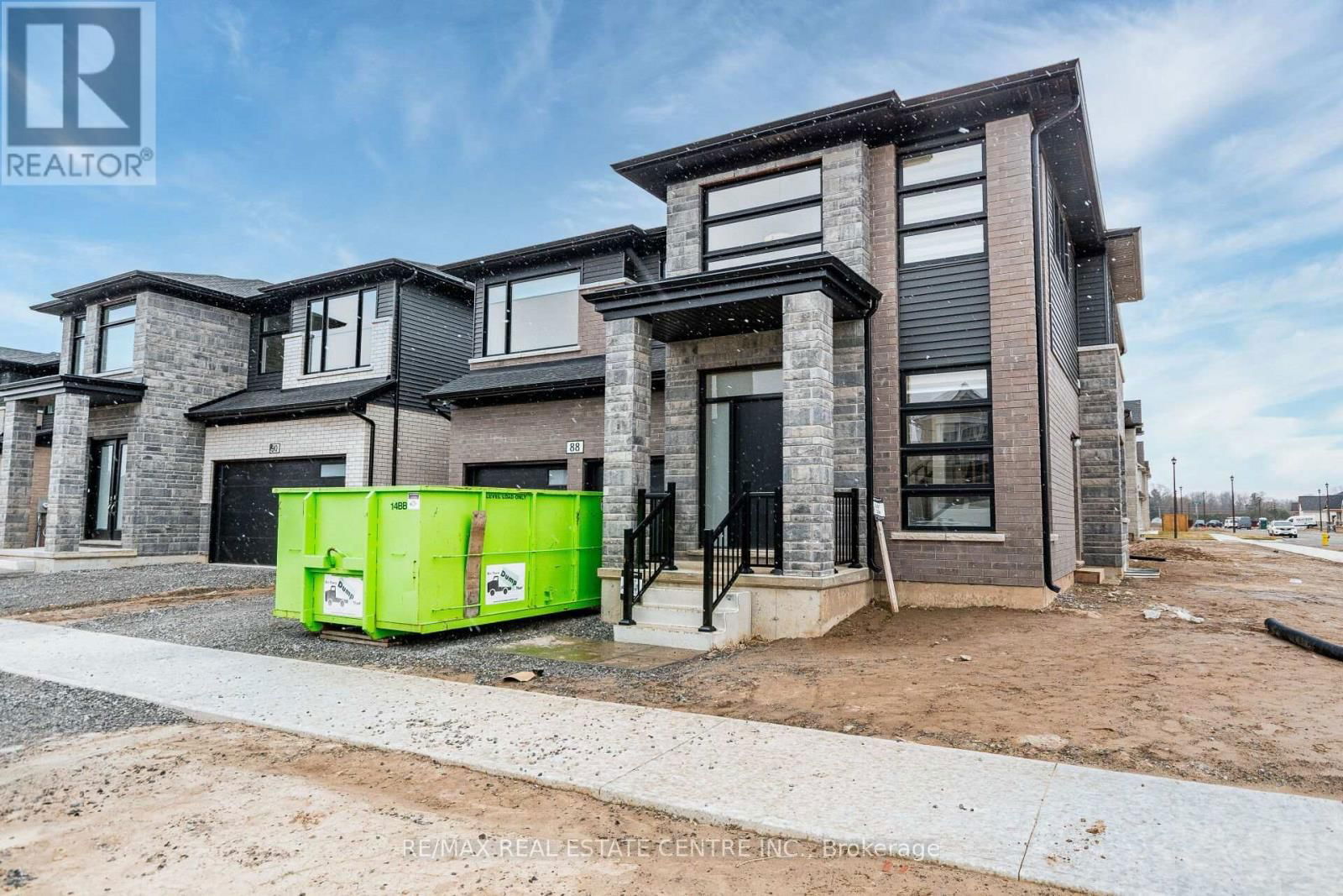 88 ACACIA ROAD Image 2